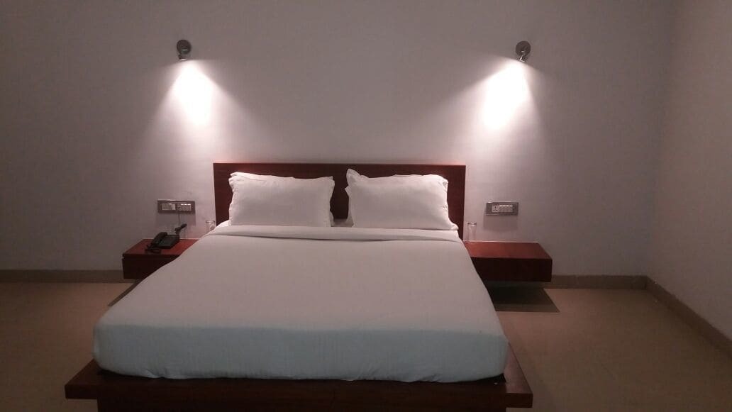 Hotel Tania Searock Daman Esterno foto