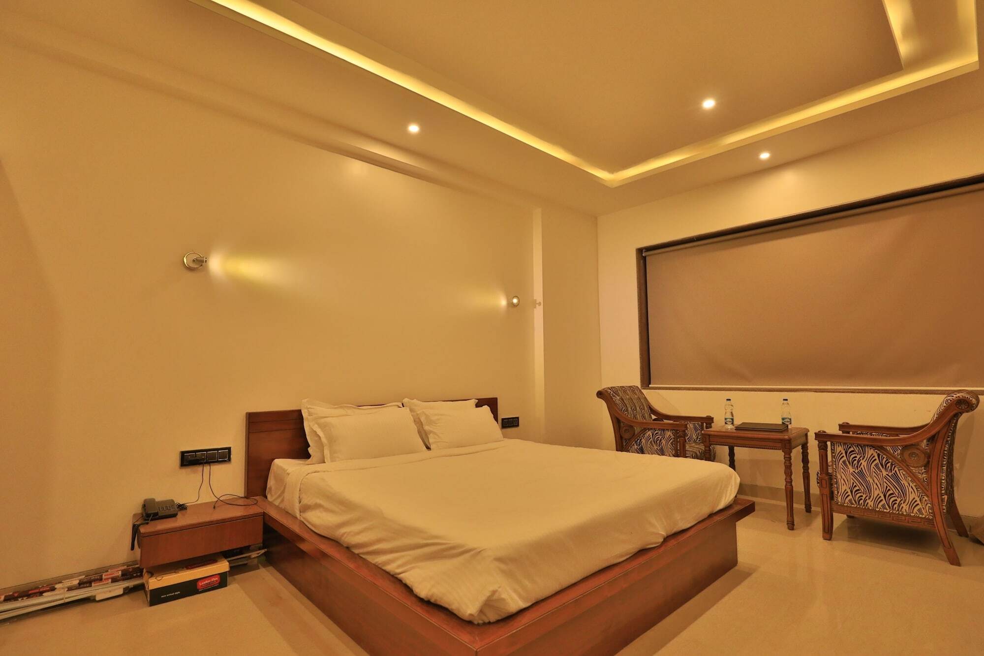 Hotel Tania Searock Daman Esterno foto